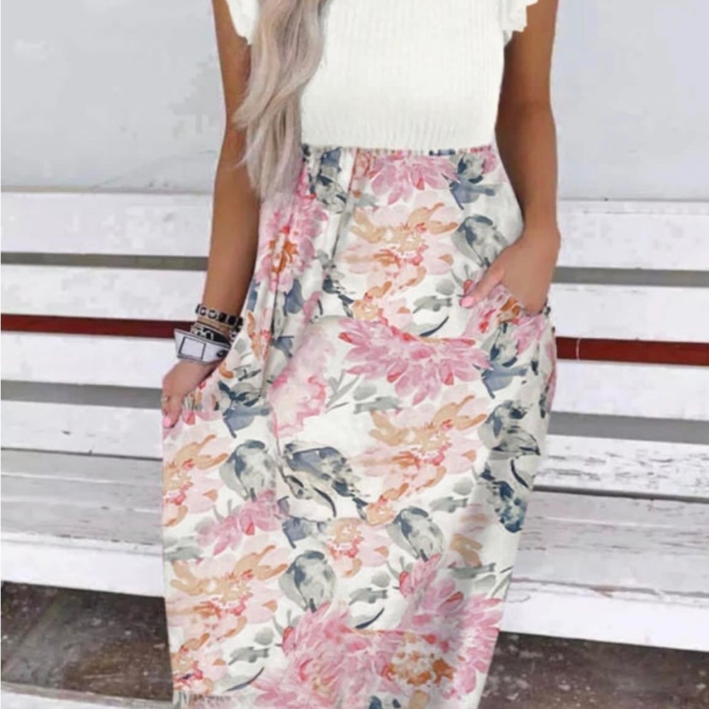 Floral ribbed maxi dress. New